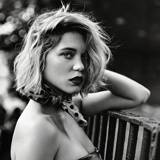 Léa-Seydoux_photo_de_Alasdair_McLellan.jpg