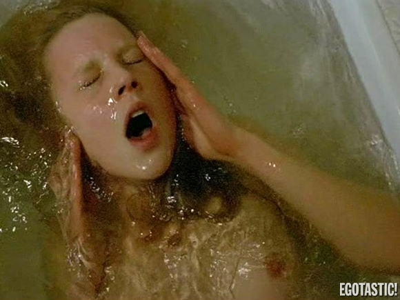 abbie-cornish-nekkid-somersault-2004-06-580x435.jpg