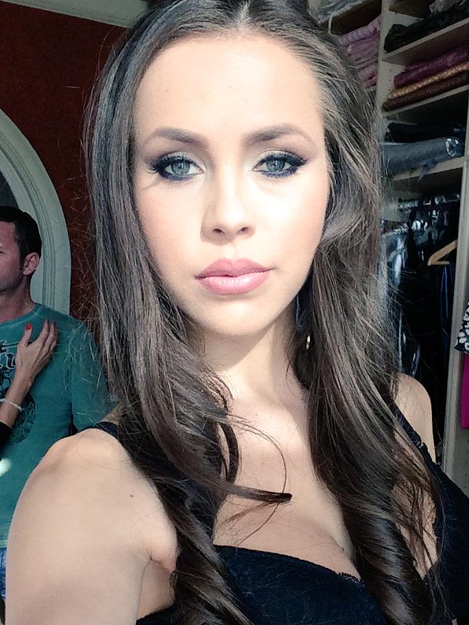 B_vZJGUUcAEmWla.jpg large.jpg