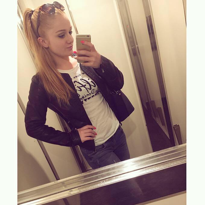 Alexa Ginger2.jpg