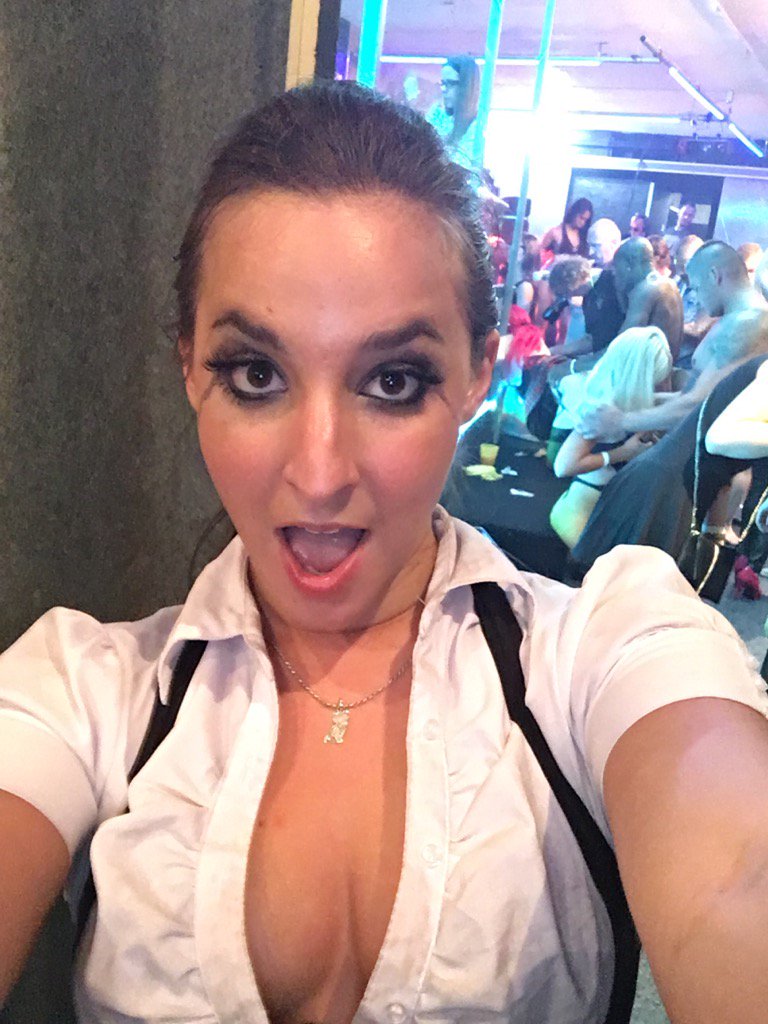 Amirah Adara.jpeg