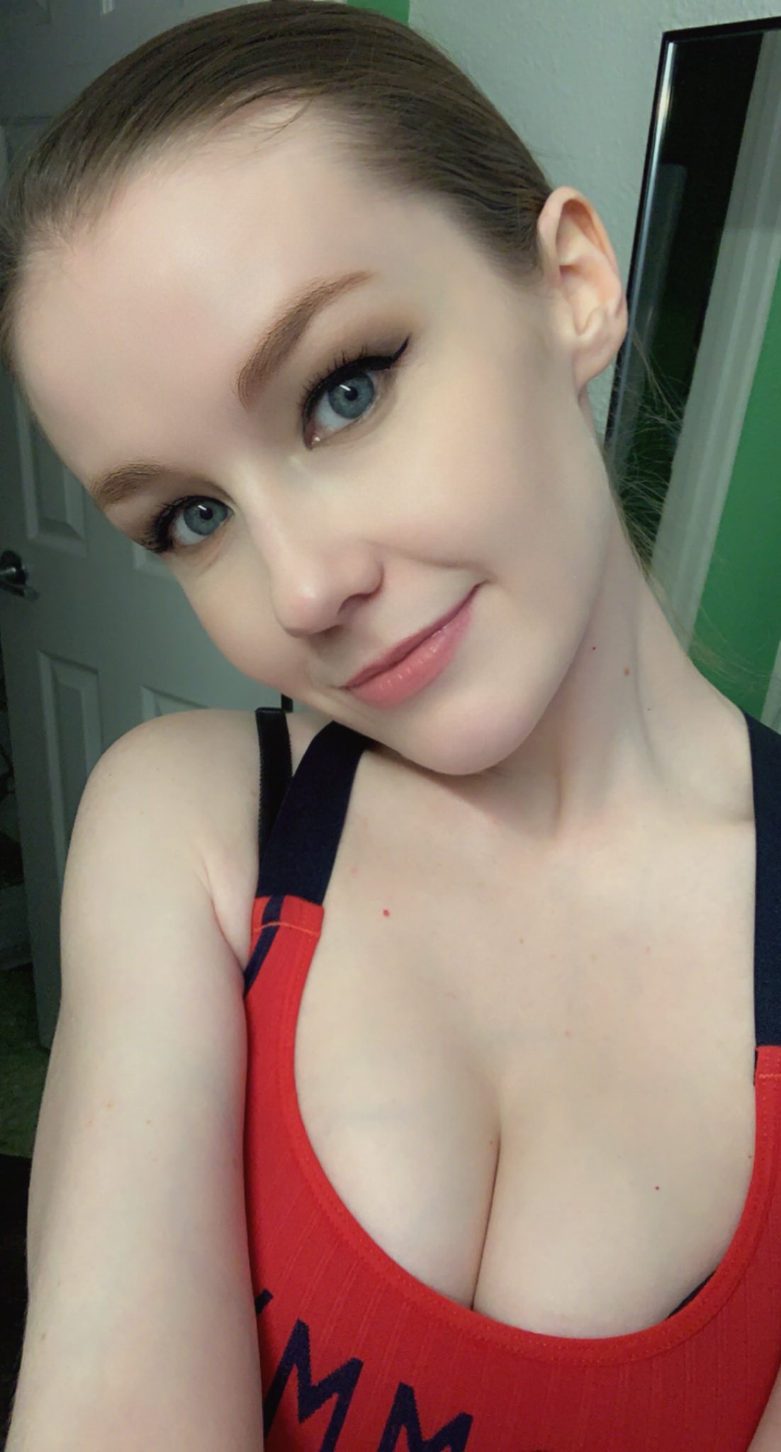 Emily_Bloom.jpg