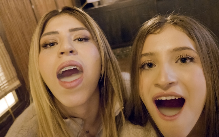 Molly and Sofia Smithx 6.jpg