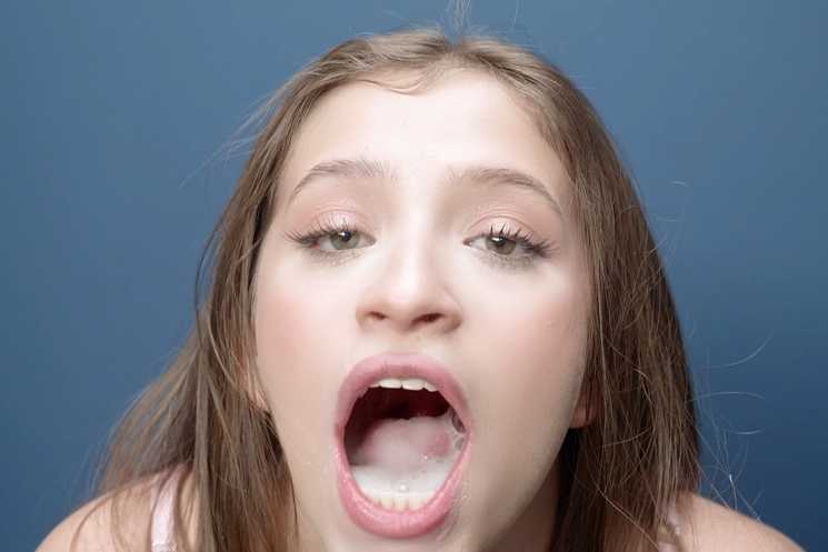 Molly Smithx GH 3.jpg
