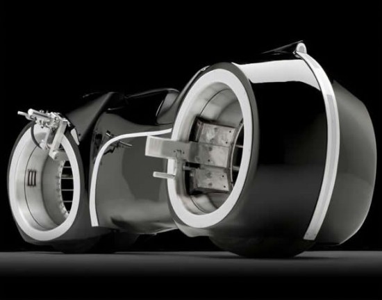 real-Tron-lightcycle-550x432.jpg