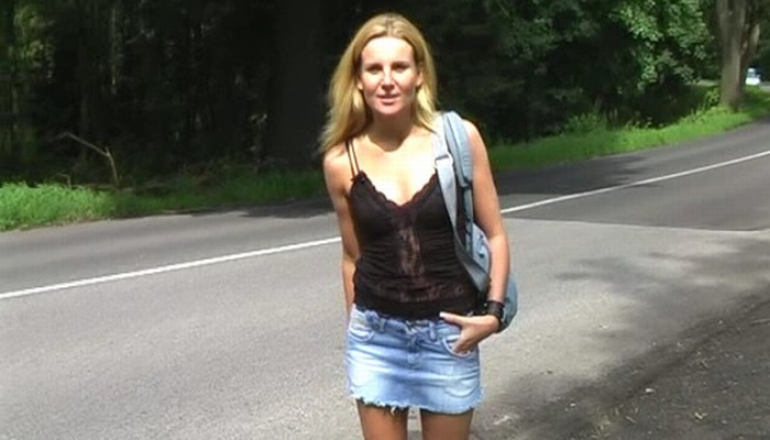 003-martina-left.jpg