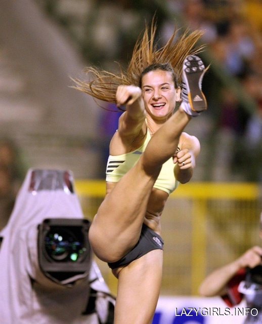 yelena_isinbayeva_y_i_4_IeYSAKN.sized.jpg