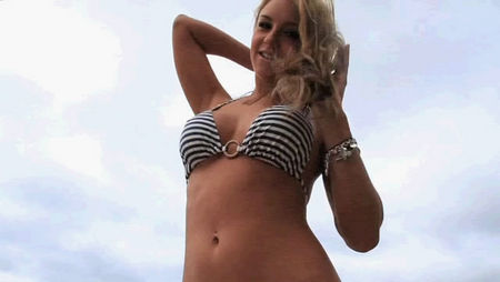 Busty 2.jpg